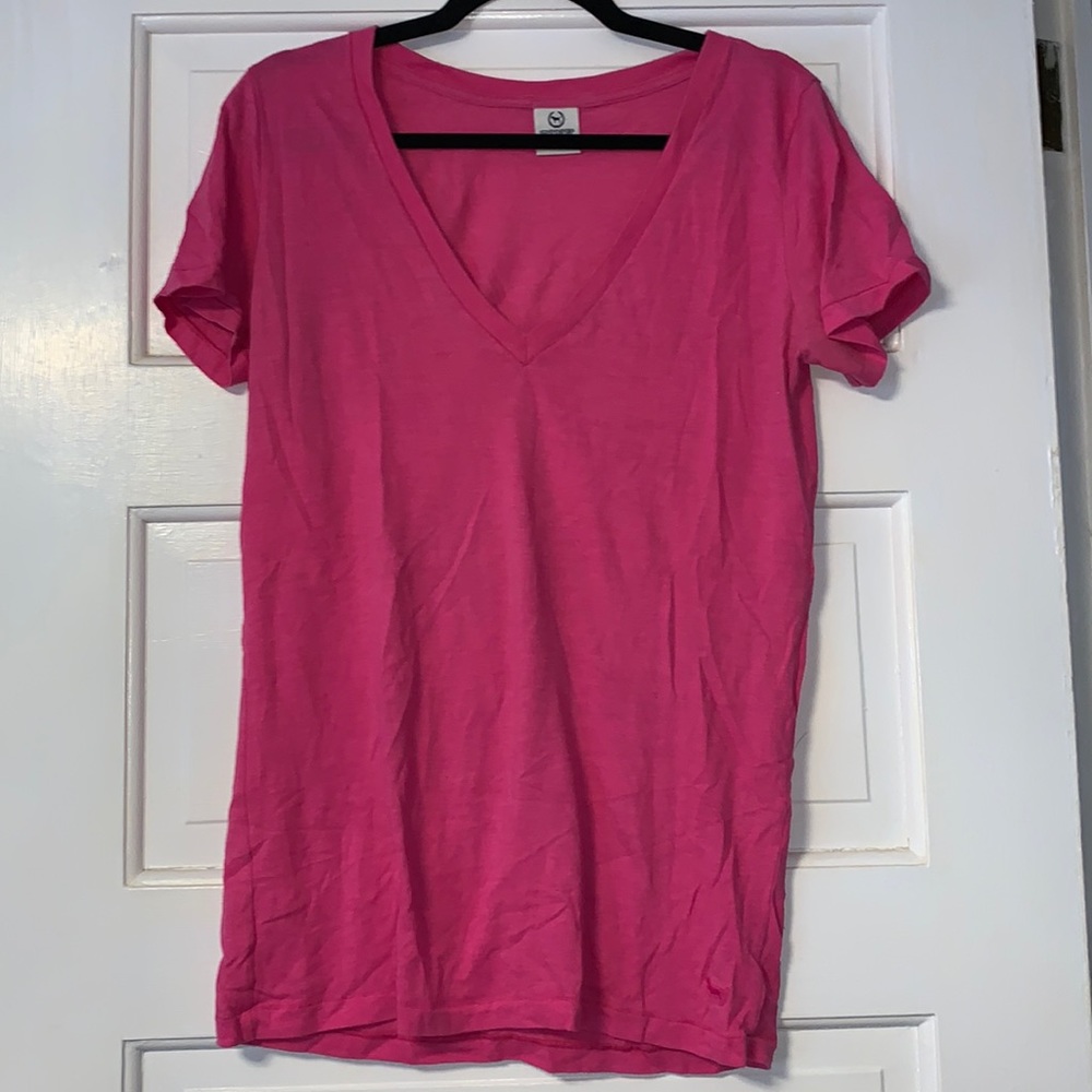 Large Victoria’s Secret PINK Vintage v-neck T-shirt shirt
